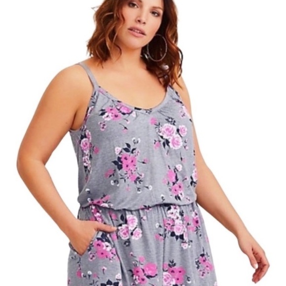 Torrid Floral Romper 2x - Picture 2 of 3